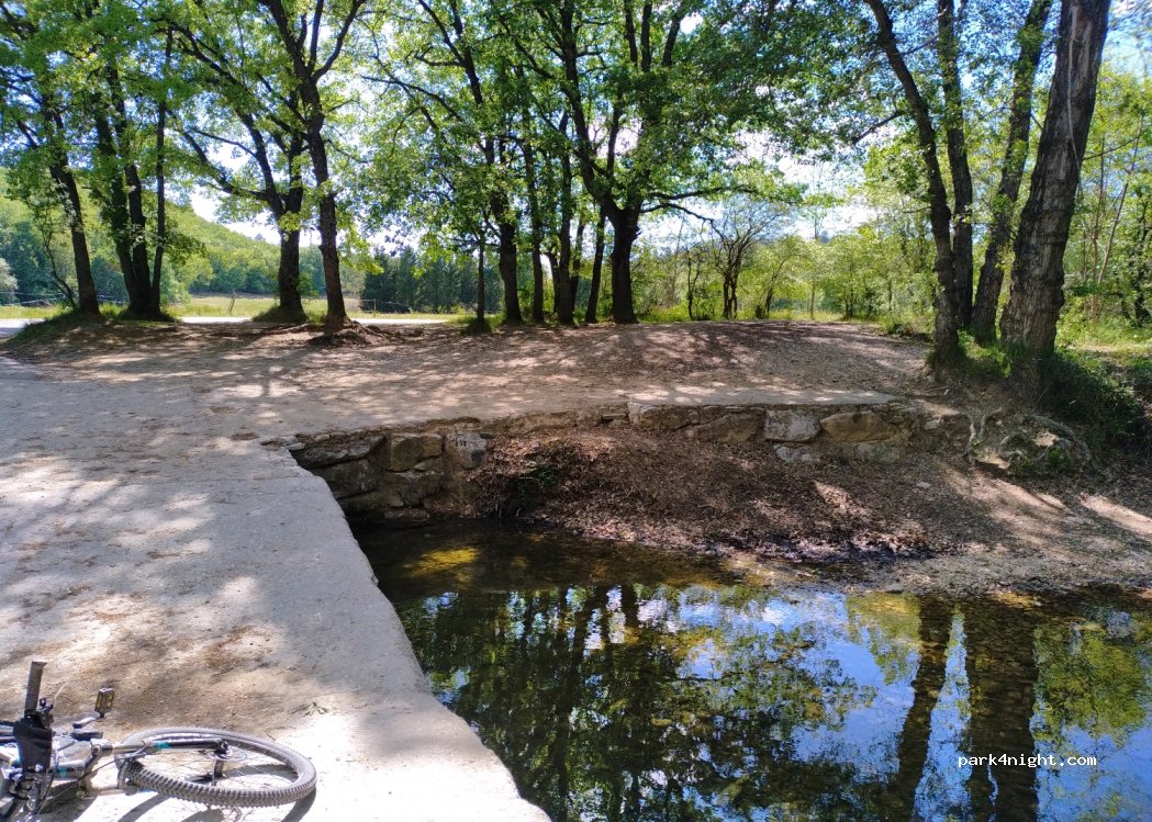 (04870) Saint-Michel-l'Observatoire - — foto 3