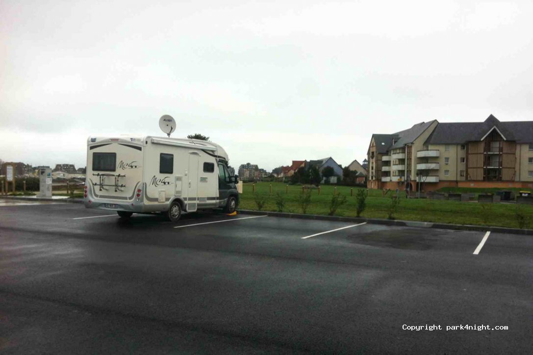 Aire de camping-car de Dives sur Mer — foto