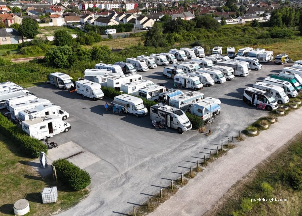 Aire de camping-car de Dives sur Mer — foto 5