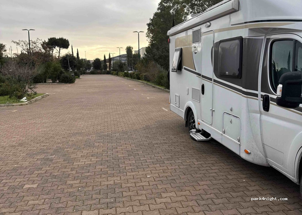 (72100) Brindisi - Via Provinciale San Vito — foto 3
