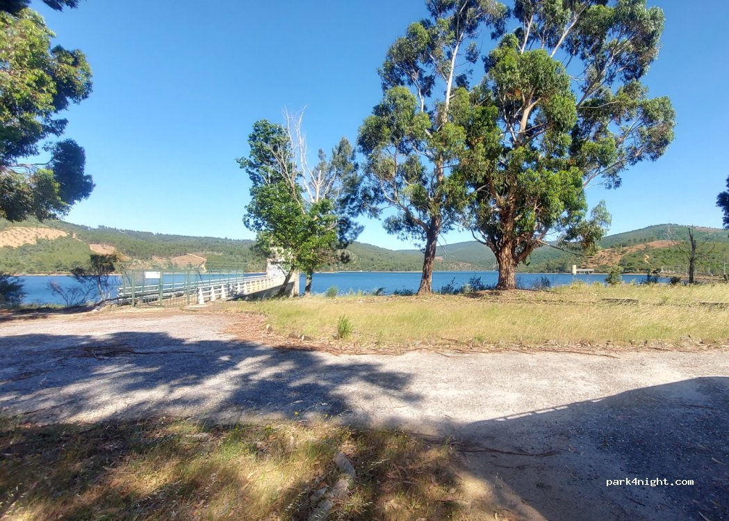 (6090) Vale da Senhora da Póvoa - — foto 2