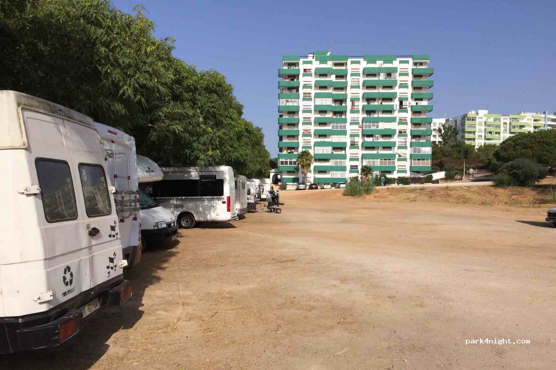 (8125) Quarteira - 1 Avenida Sá Carneiro — foto