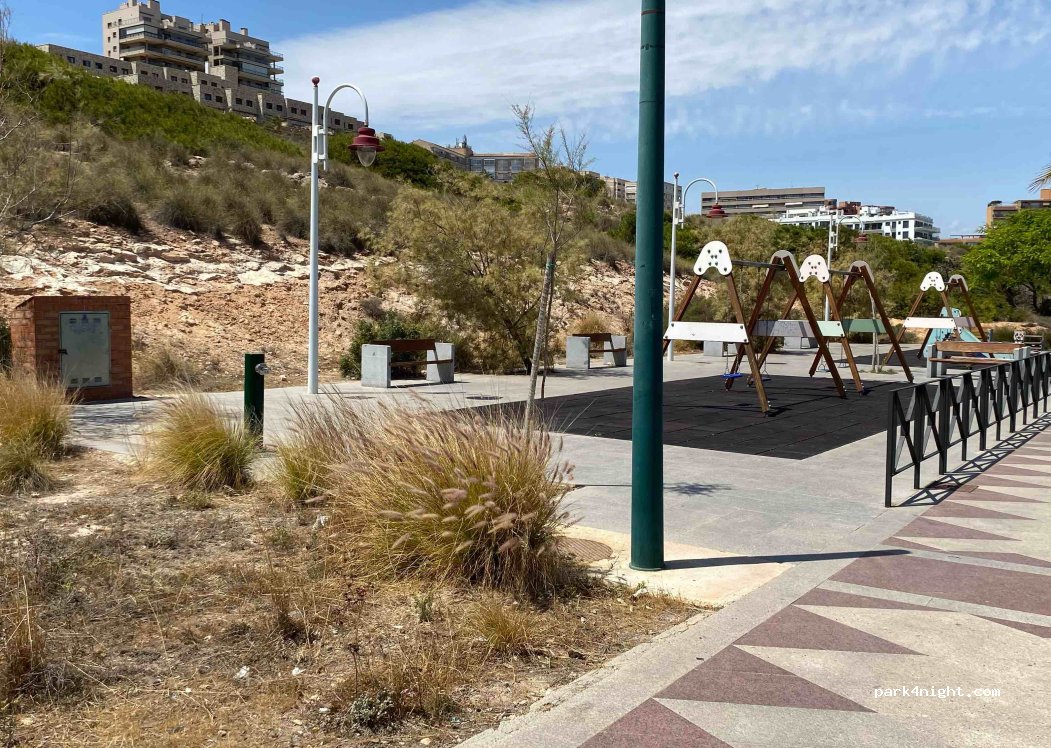 (03195) Los Arenales del Sol - 62 Avenida San Bartolome Tir — foto