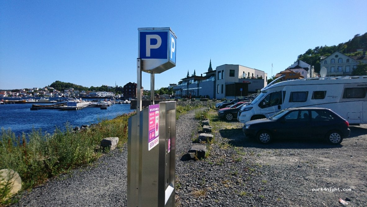 (3770) Kragerø - 28A Ytre Strandvei — foto