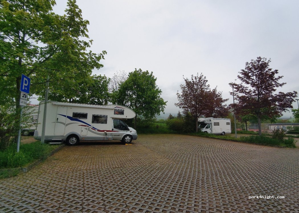 Wohnmobilparkplatz Oestrich-Winkel — foto