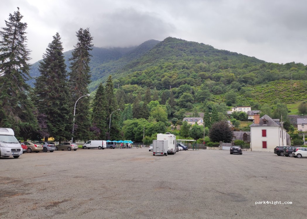 (65260) Soulom - Place de la Fête — foto 3