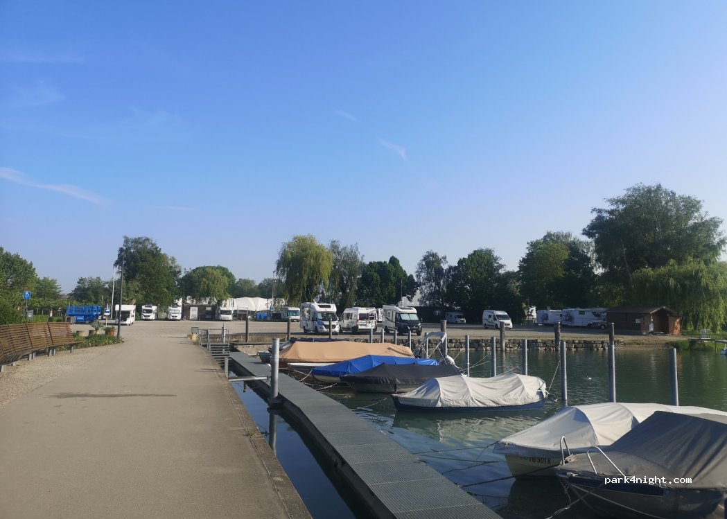 Parkplatz Hafen — foto