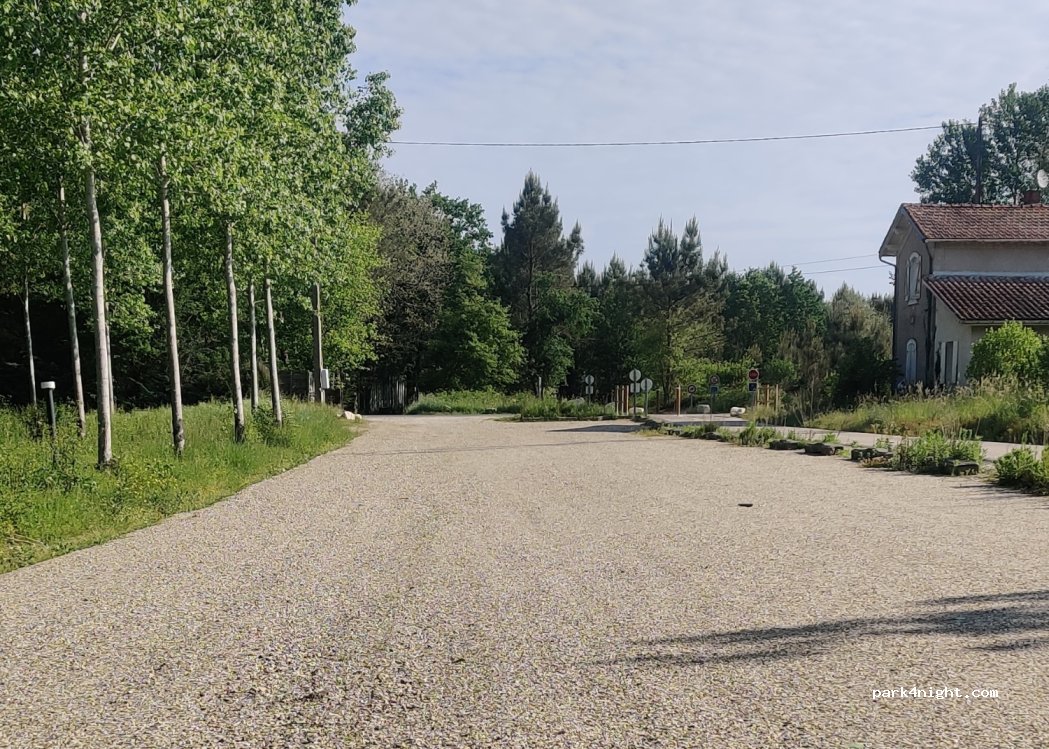 (47700) Poussignac - 22 Toussey — foto