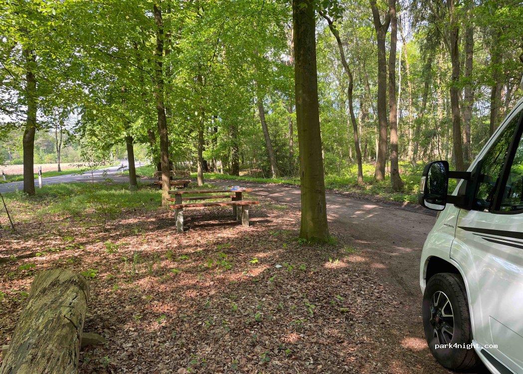 (27404) Zeven - Unnamed Road — foto