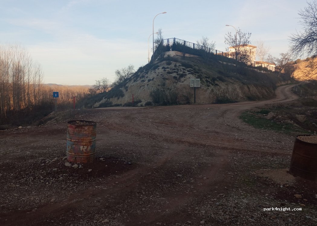 (18369) Villanueva Mesía - — foto 4