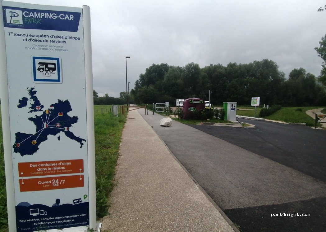 CAMPING-CAR PARK area of Bar-sur-Aube — foto 3