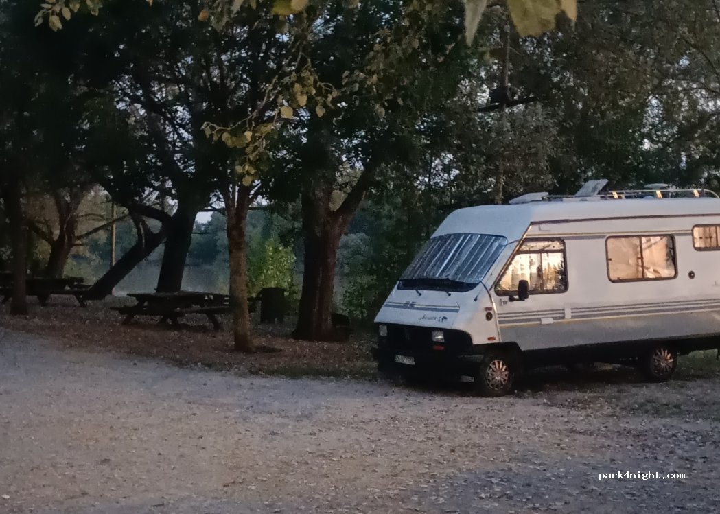 (33140) Cadaujac - 1931 Chemin du Port de l'Esquillot — foto