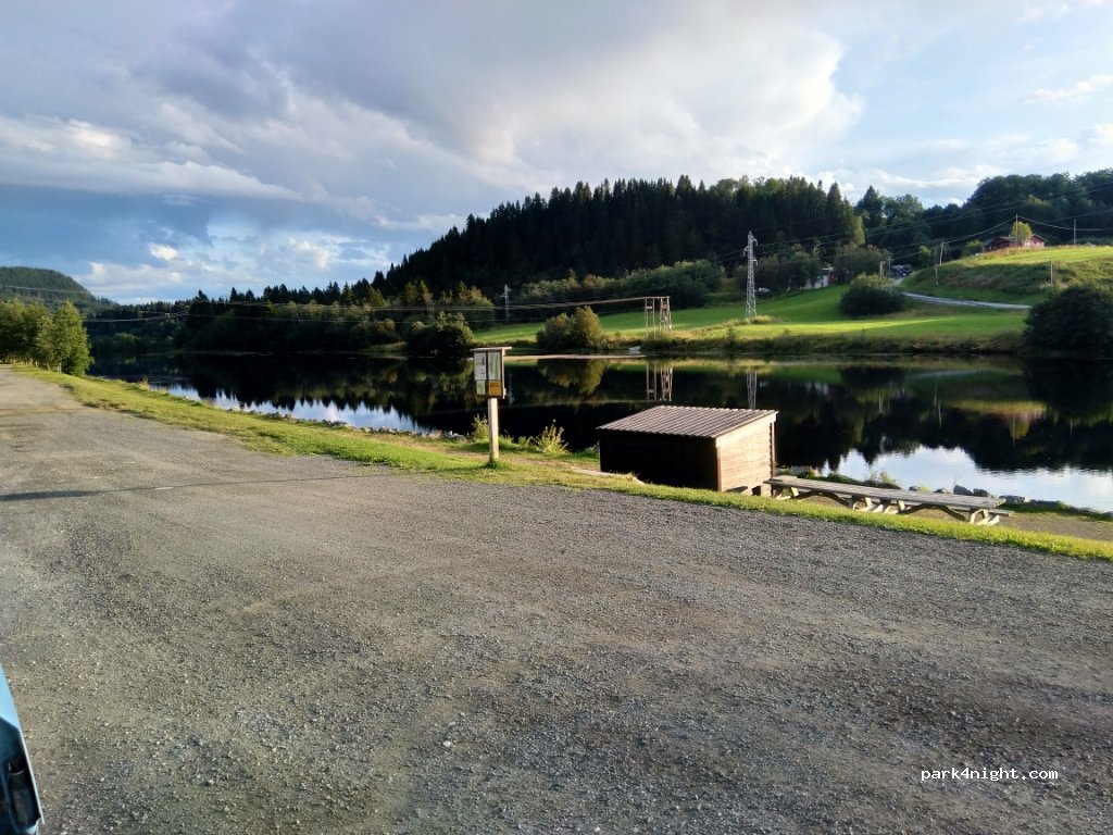(7036)  - 330 Fylkesveg 885 — foto