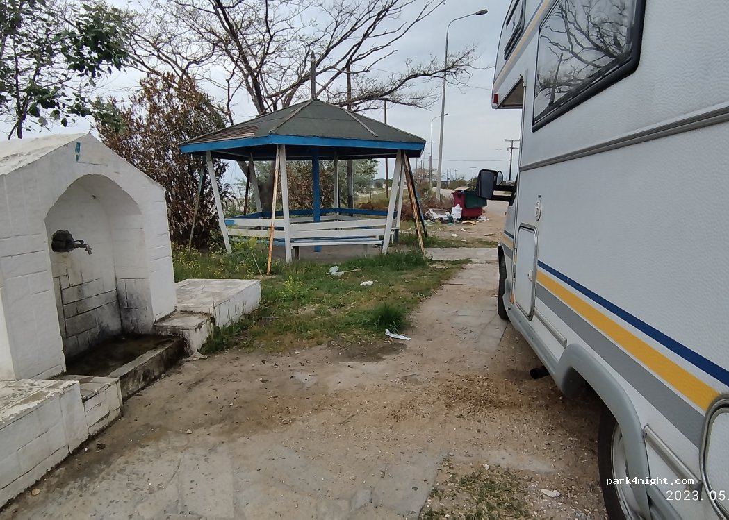 (670 63) Komotini - 196 Eparchiaki Odos Imerou - Fanariou — foto