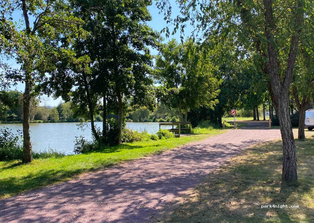 (56430) Mauron - 18 Rue de Brocéliande — foto 3