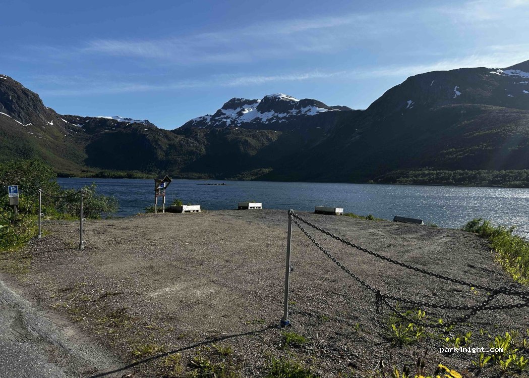 (8400) Sortland - 492 Sigerfjordveien — foto