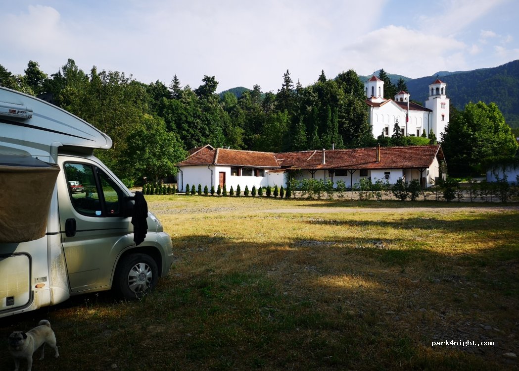 (3543) Klisurski Monastery - Unnamed Road — foto 3
