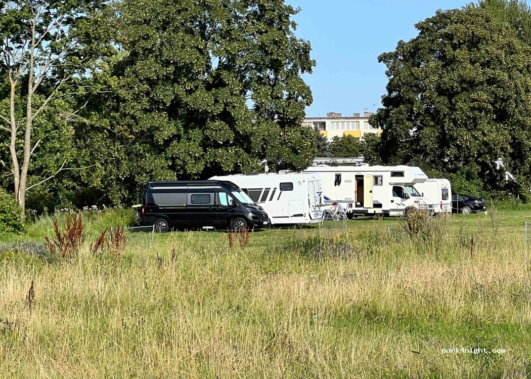 (78-100) Kołobrzeg - 1 Warzelnicza — foto 4