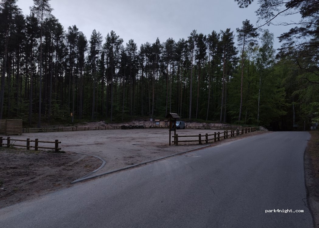 (76-270) Orzechowo - Unnamed Road — foto