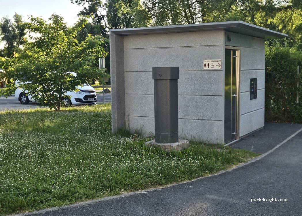 (41100) Vendôme - 12 Rue Geoffroy Martel — foto 2