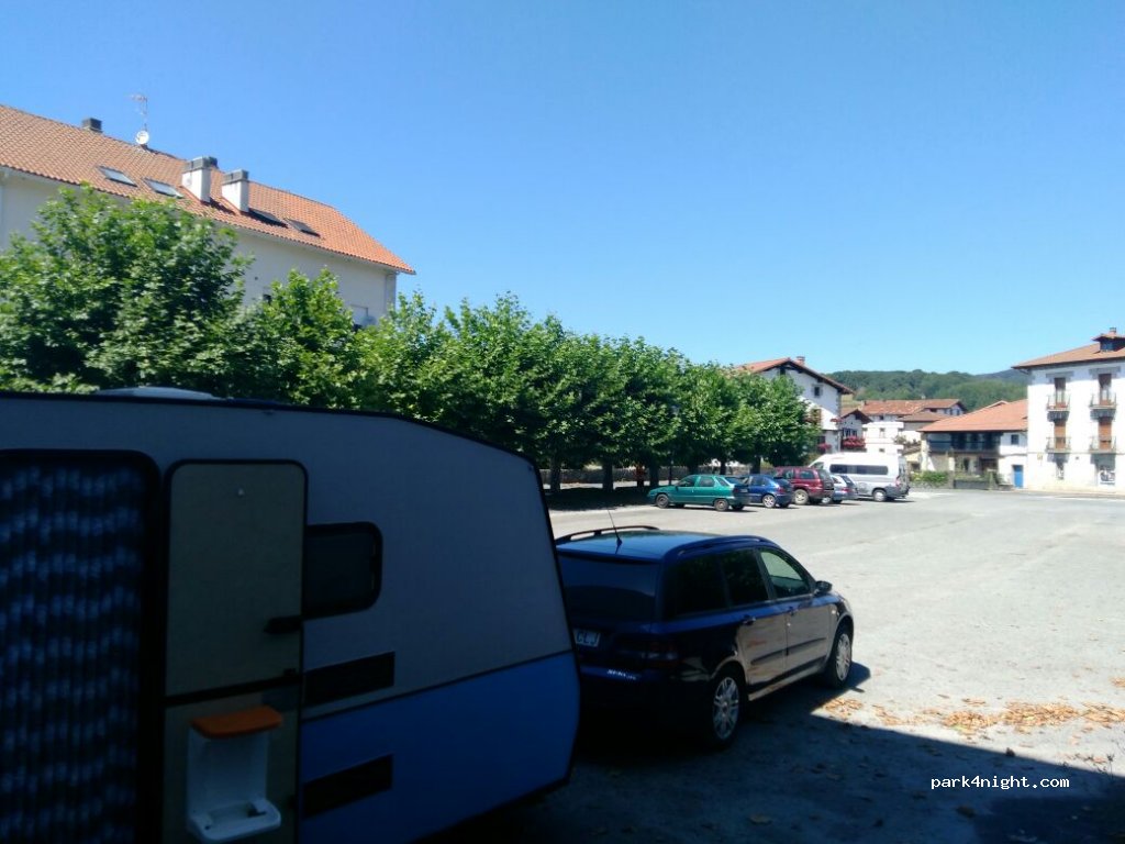 (31870) Lekunberri - 2 Calle Artzanegi — foto