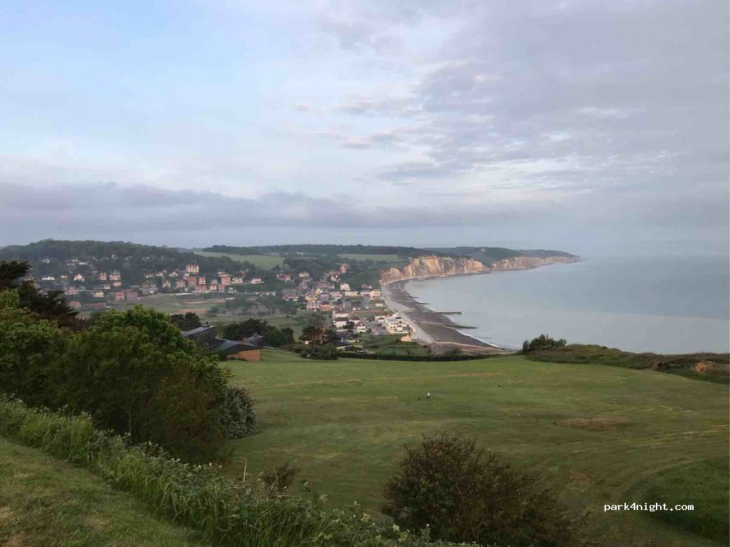 (76550) Hautot-sur-Mer - 1081-1129 Route des Falaises — foto 2