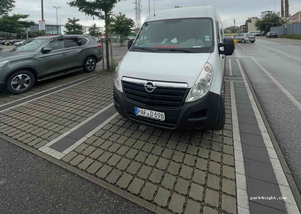 (43100) Parma - 2 Via Sergio Silva — foto