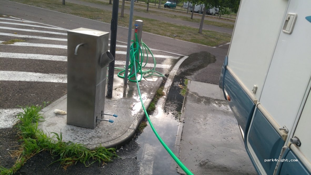Camper Parking Area - Garda Thermal Park — foto