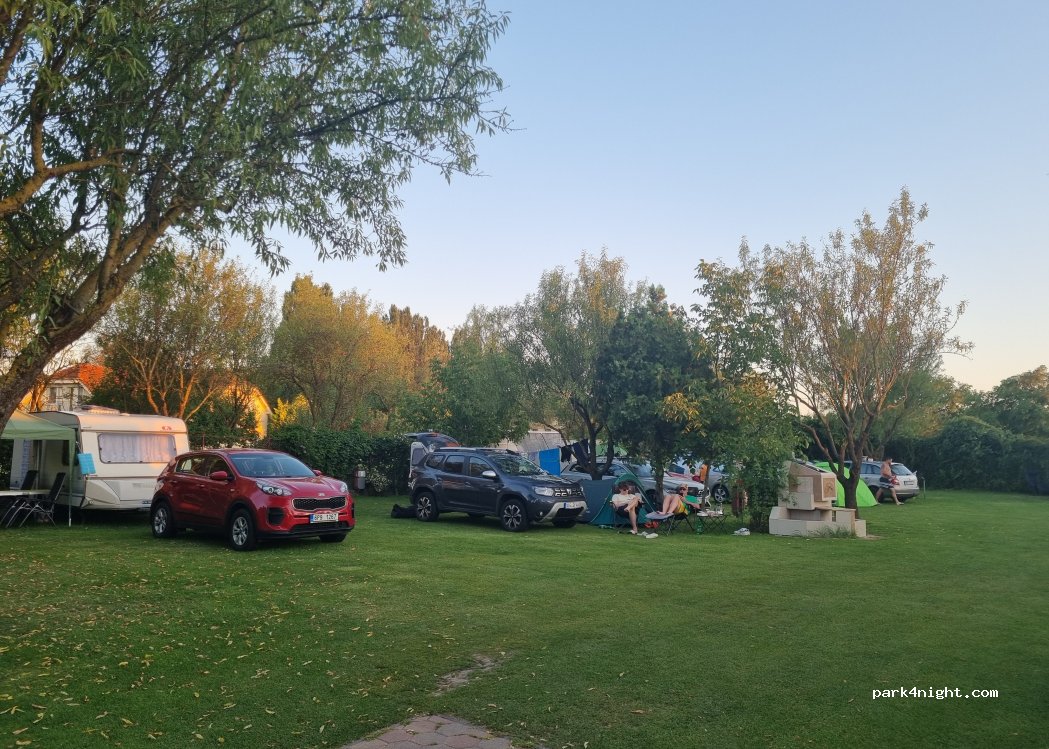 Robert Lelkes - Caravan Camping D.s. — foto 5