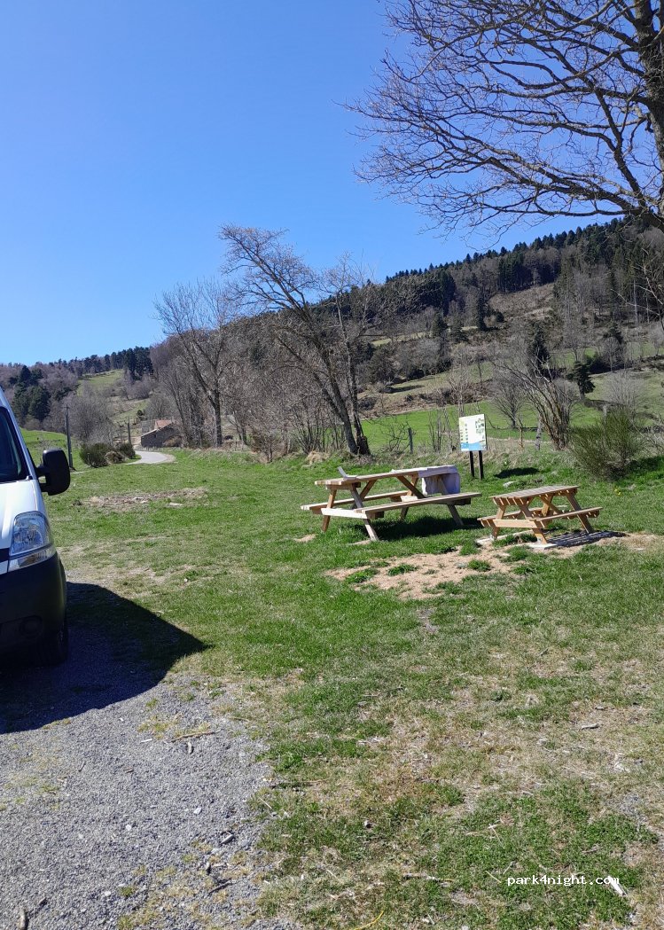 (42940) Saint-Bonnet-le-Courreau - 175 Route de Roche — foto 2
