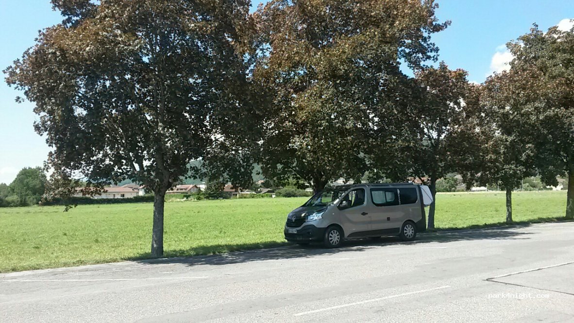 (01220) Divonne-les-Bains - 20 Rue du Port — foto