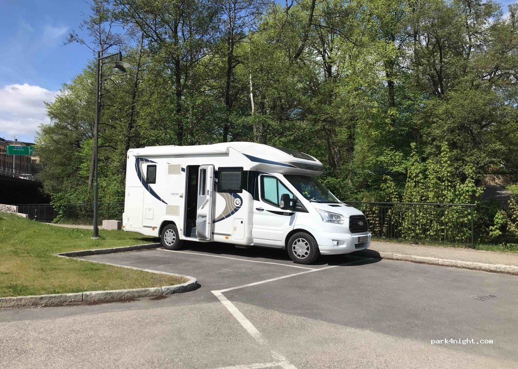 (504 33) Borås - 8 Druveforsvägen — foto