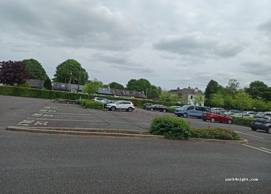 (T23 X462) Blarney - 6 The Square — foto