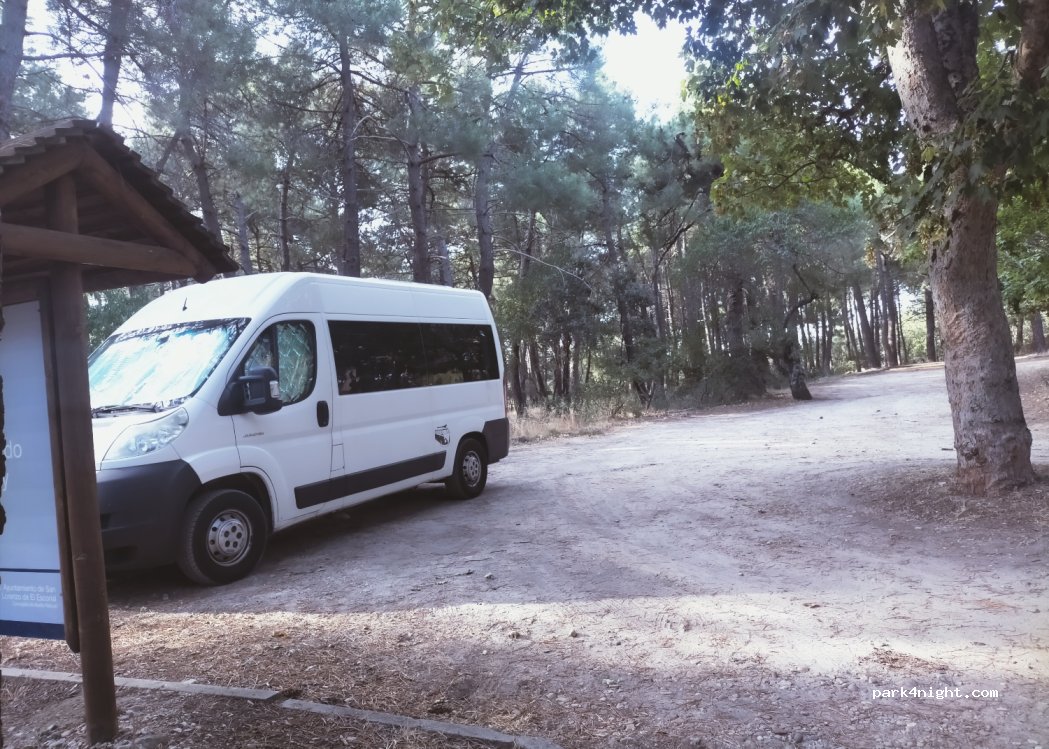 (28200) San Lorenzo de El Escorial - Calle Calleja Larga — foto 2