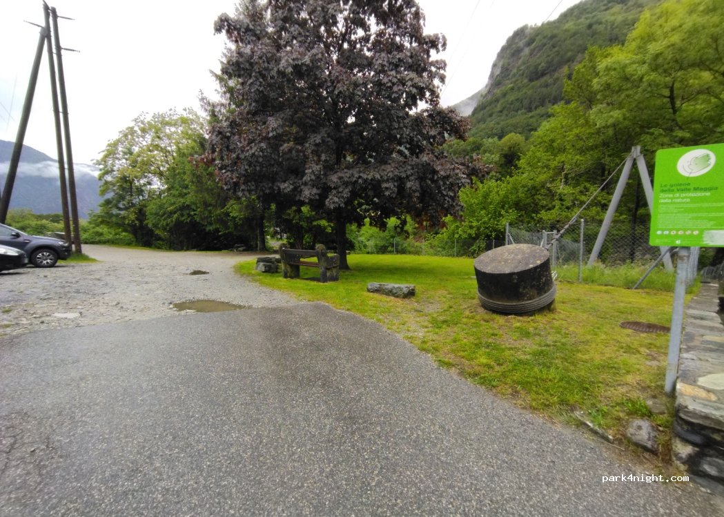 (6673) Maggia - 14-16 Via Fiume al — foto 2