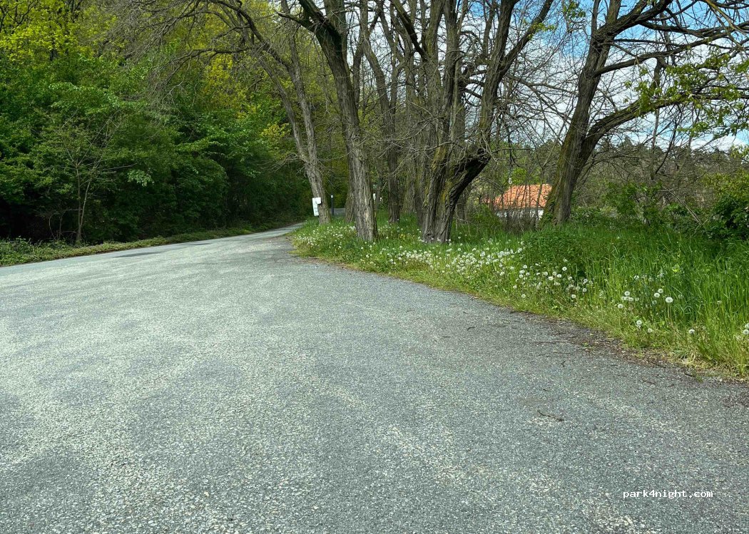 (675 23) Kojetice - Unnamed Road — foto
