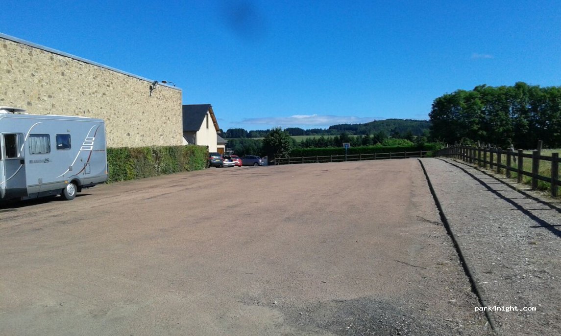 (71550) Roussillon-en-Morvan - Le Bourg — foto