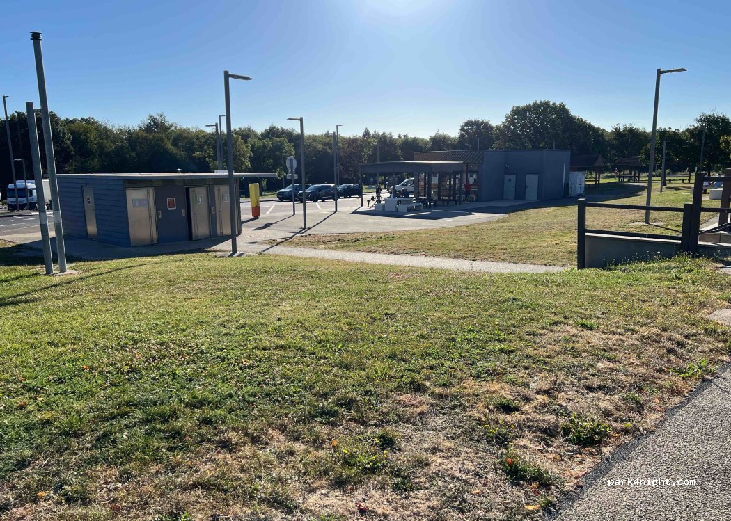 (18200) Farges-Allichamps - L'Arverne — foto 2