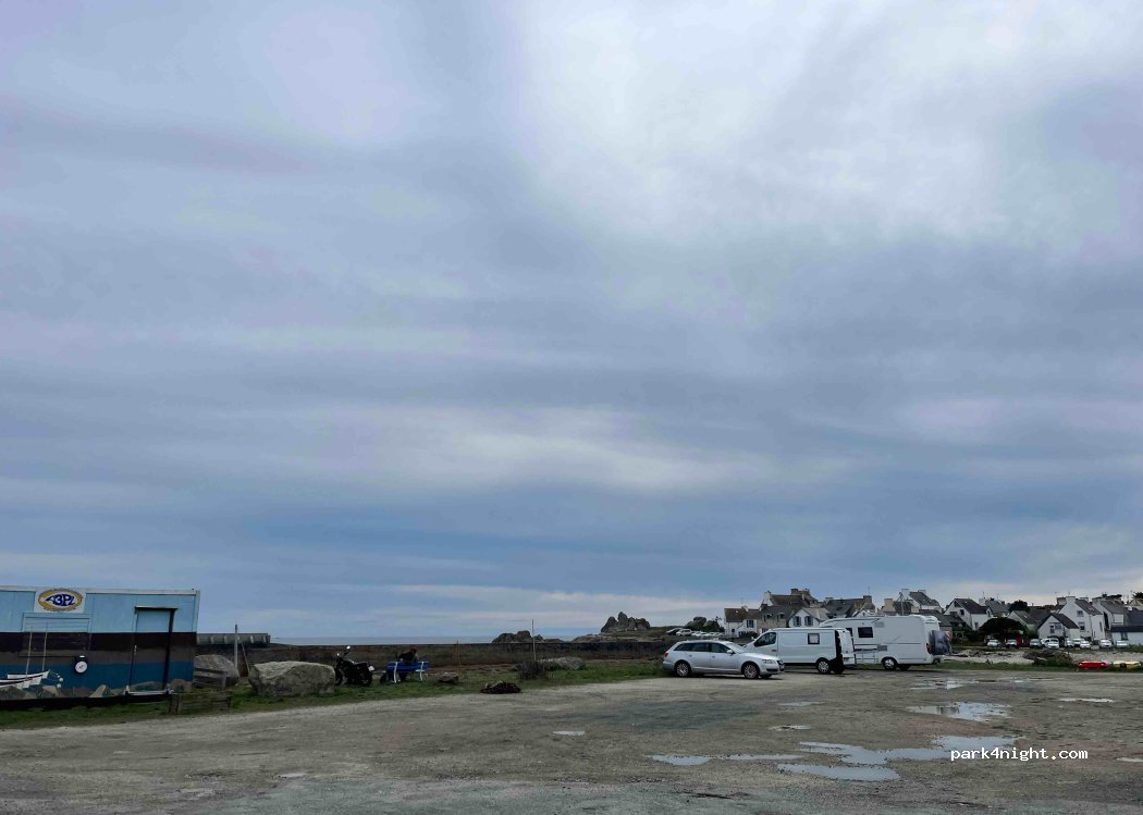 (29740) Plobannalec-Lesconil - 2 Quai de Langoguen — foto
