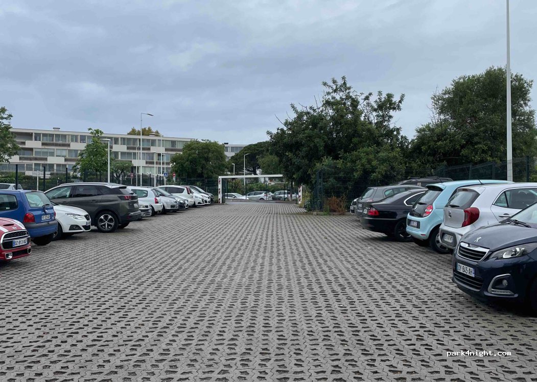 (06600) Antibes - 288 Chemin de Saint-Claude — foto