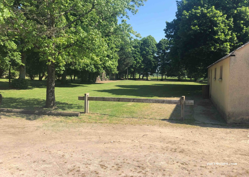 (72240) Mézières-sous-Lavardin - 5000 La Maignerie — foto