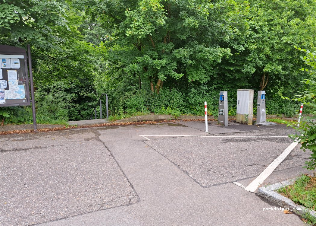 Wohnmobilstellplatz am Freibad in Balingen — foto 2