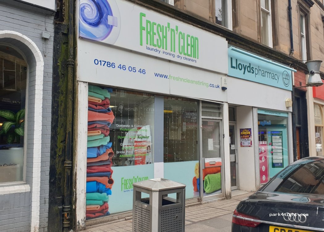 (FK8 1NA) Stirling - 14 Barnton Street — foto
