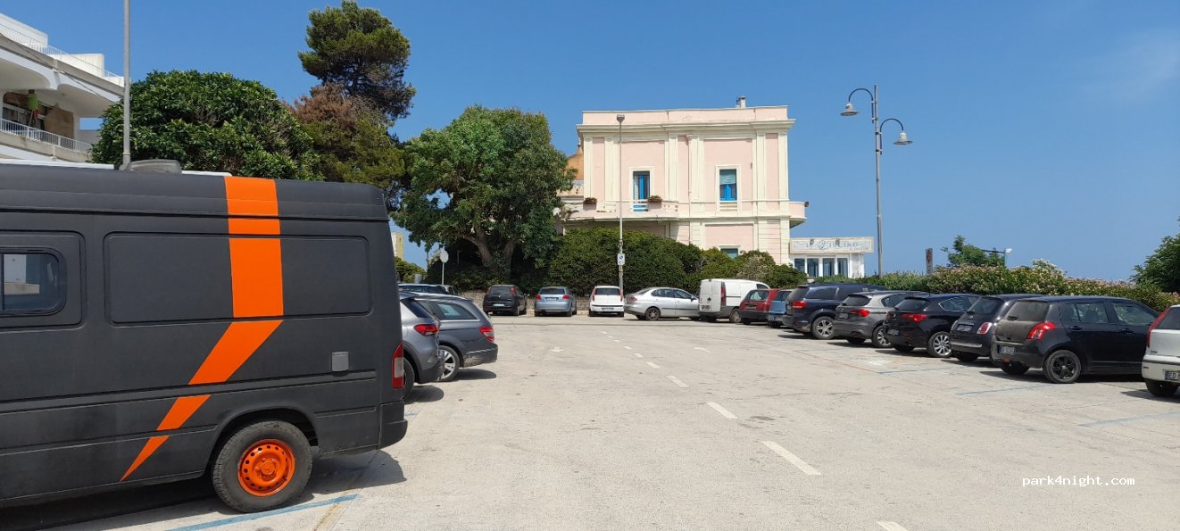 (73020) Santa Cesarea Terme - 3 Via Umberto I — foto