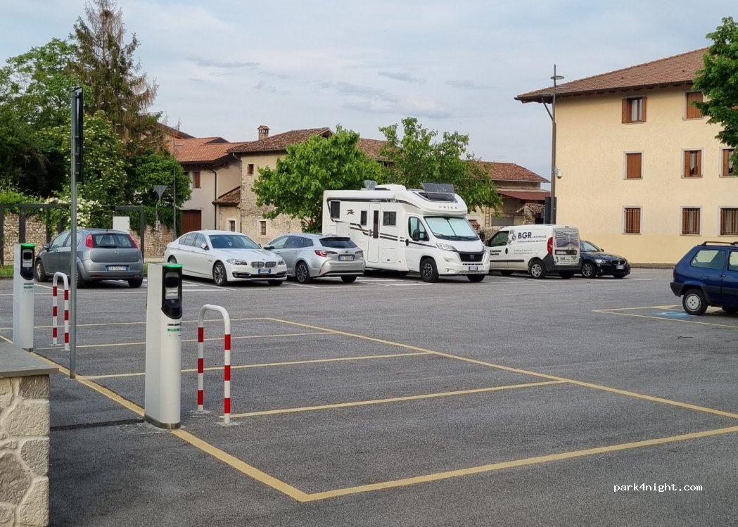 (33047) Remanzacco - 8 Via Treppo — foto