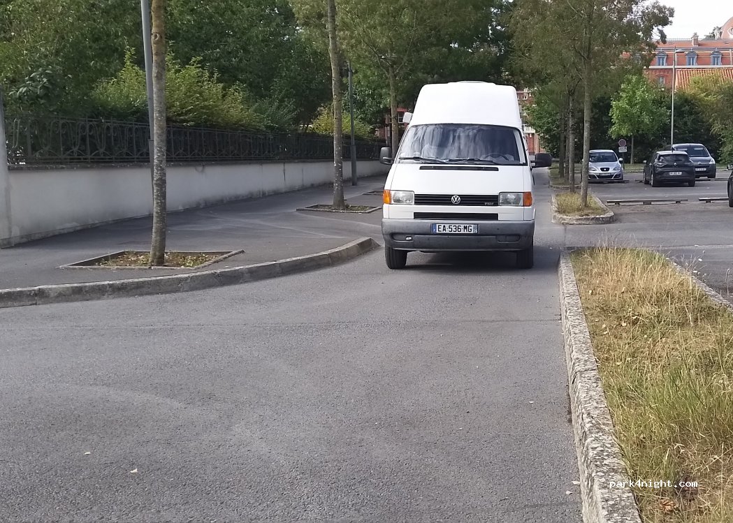 (02120) Guise - 433F Rue Sadi Carnot — foto 2