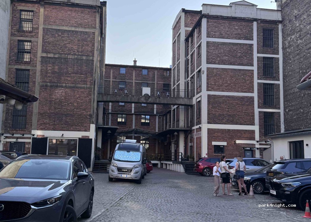 (31-146) Kraków - 72 Długa — foto 3
