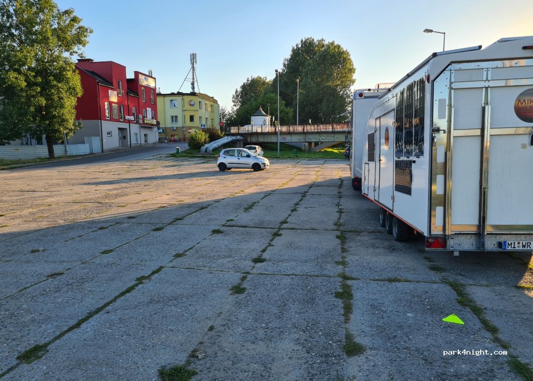 (38-300) Gorlice - 11 Adama Mickiewicza — foto