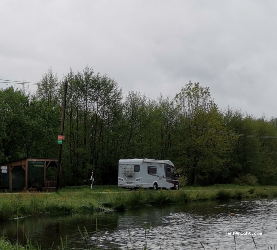 (70270) Écromagny - D137 — foto