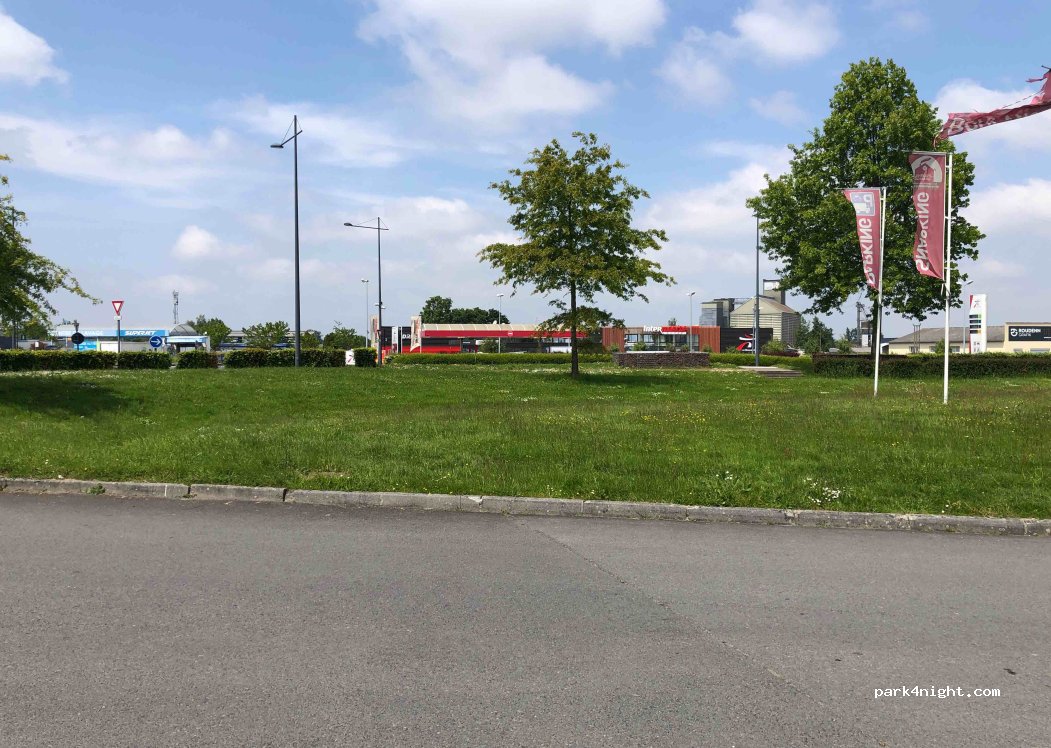 (35290) Saint-Méen-le-Grand - Rue Louis Braille — foto 2